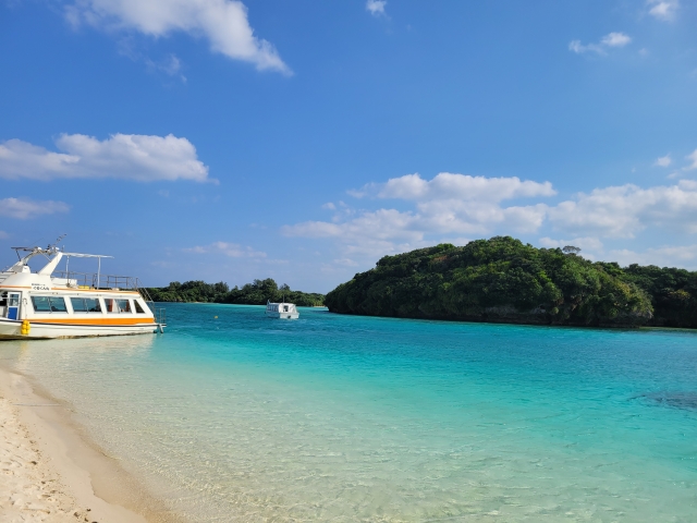 石垣島「青の洞窟×川平湾」とは？